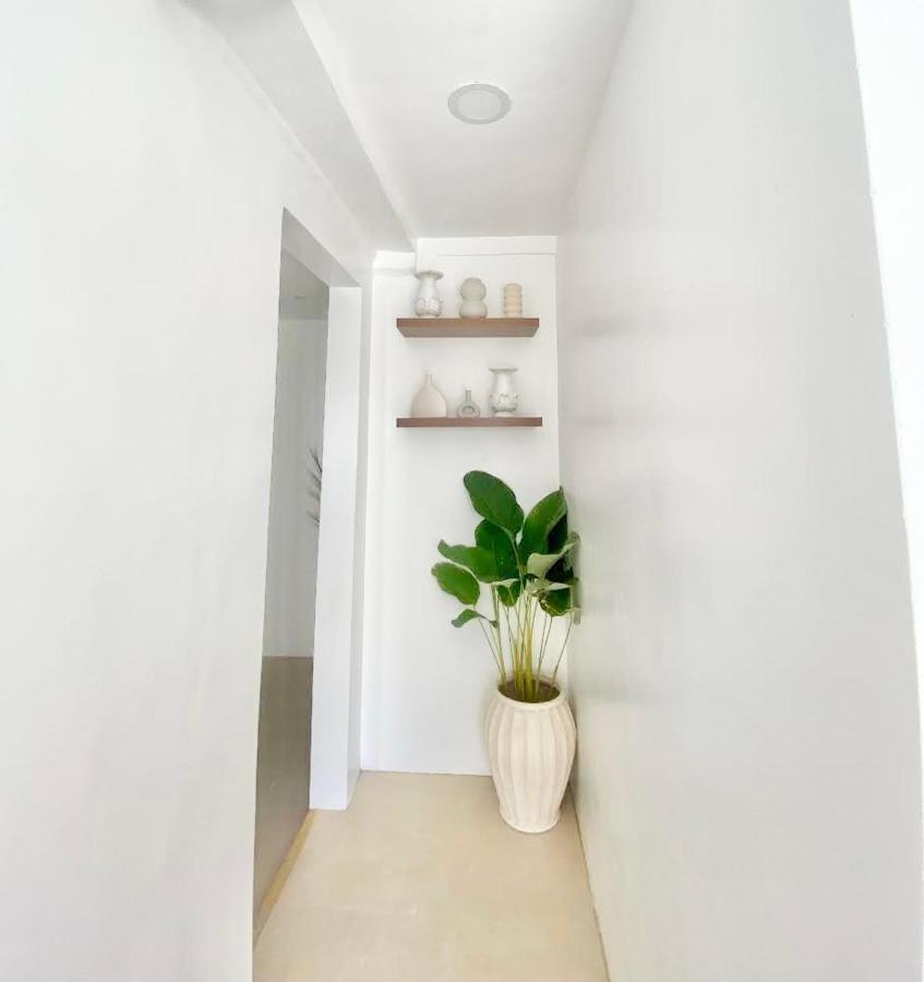 New Modern Suite Near Airport & Beach Sudtungan Luaran gambar