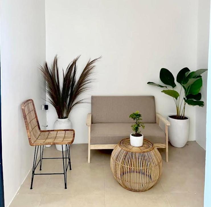 New Modern Suite Near Airport & Beach Sudtungan Luaran gambar