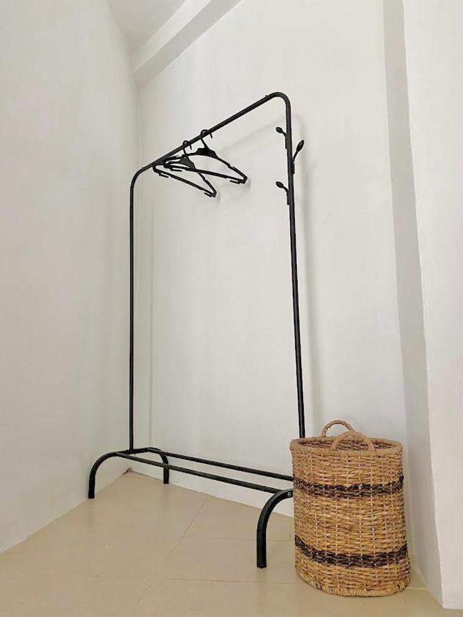 New Modern Suite Near Airport & Beach Sudtungan Luaran gambar